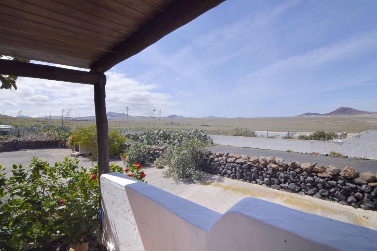 Casa Famara Villa Тегисе Екстериор снимка